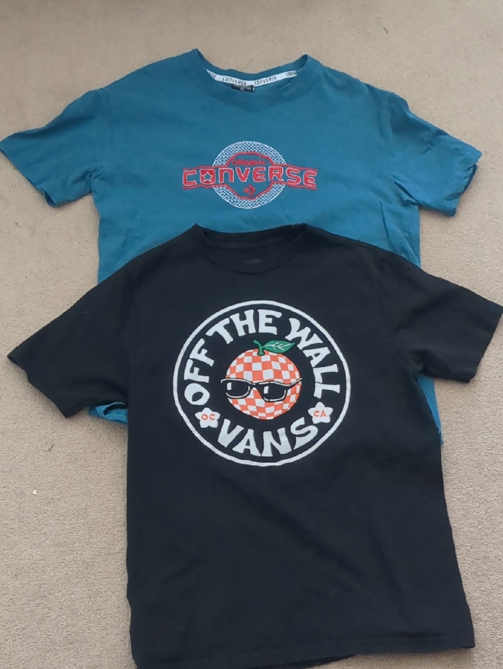 Kids Bundle XL Converse & L Vans Black 'Off The Wall'  Graphic Tee